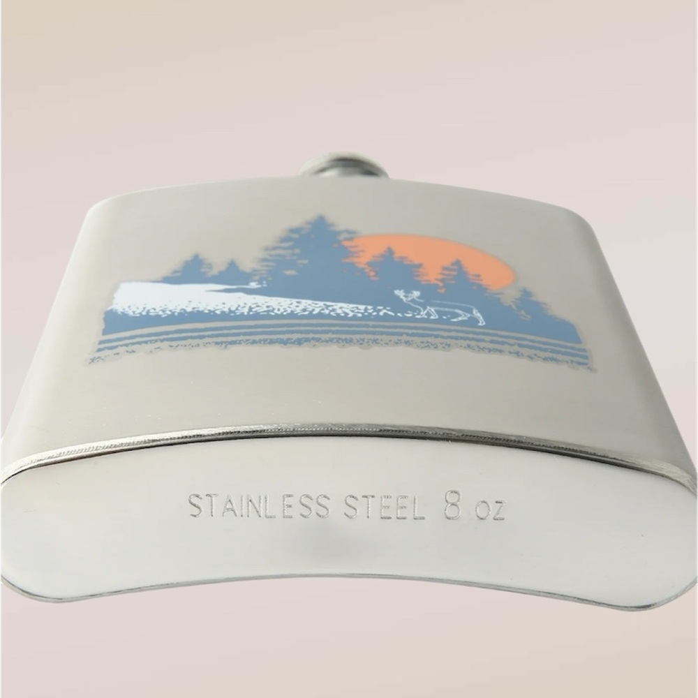 Ozark Trail 7.5 Stainless Steel Flask with Funnel Deer Design New In Box - Picture 8 of 9